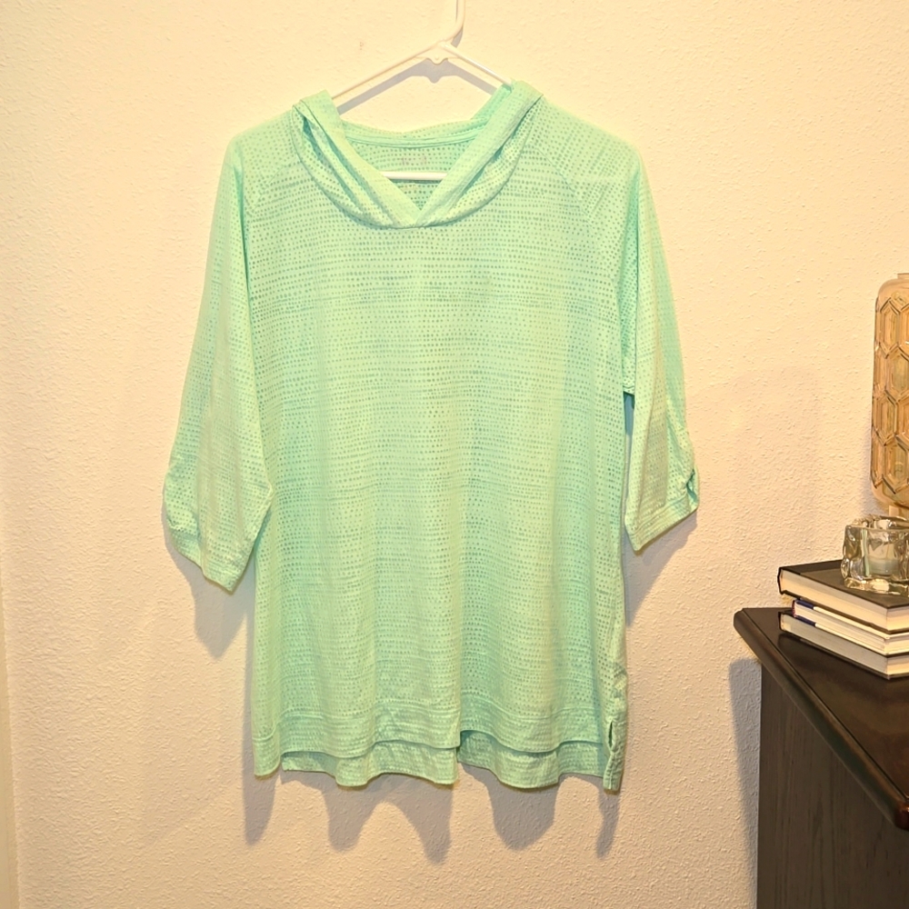 Columbia Top Hooded short sleeve Size Large